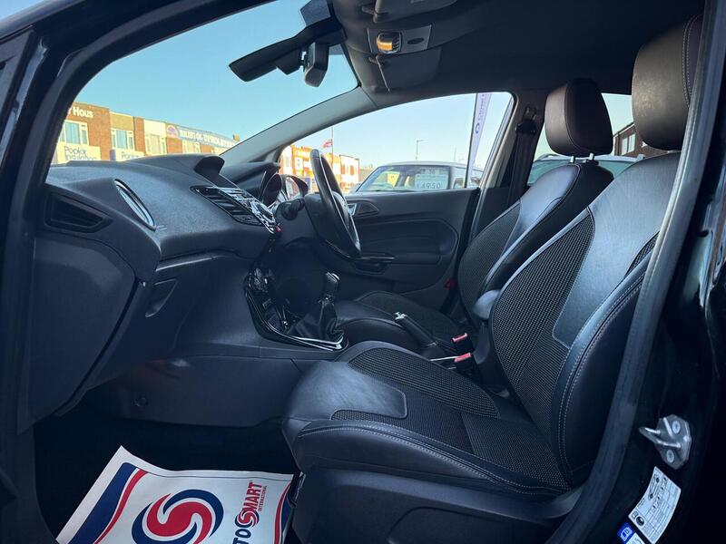 Used Ford Fiesta 2015 for sale - 76778068: Photo 27