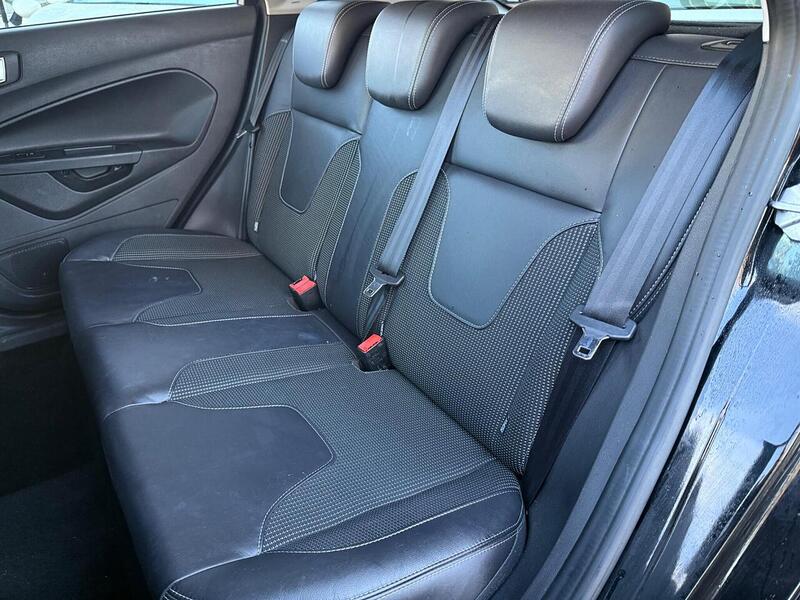 Used Ford Fiesta 2015 for sale - 76778068: Photo 34