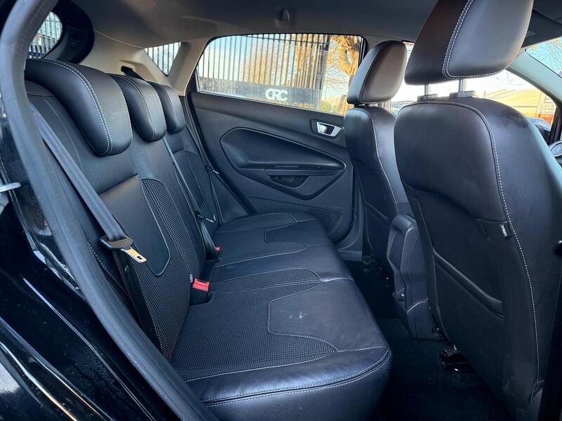 Used Ford Fiesta 2015 for sale - 76778068: Photo 36