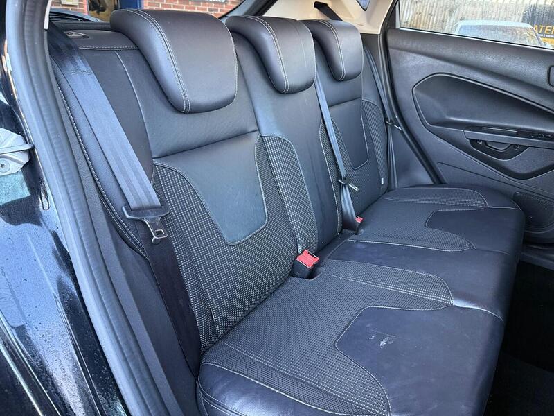 Used Ford Fiesta 2015 for sale - 76778068: Photo 40