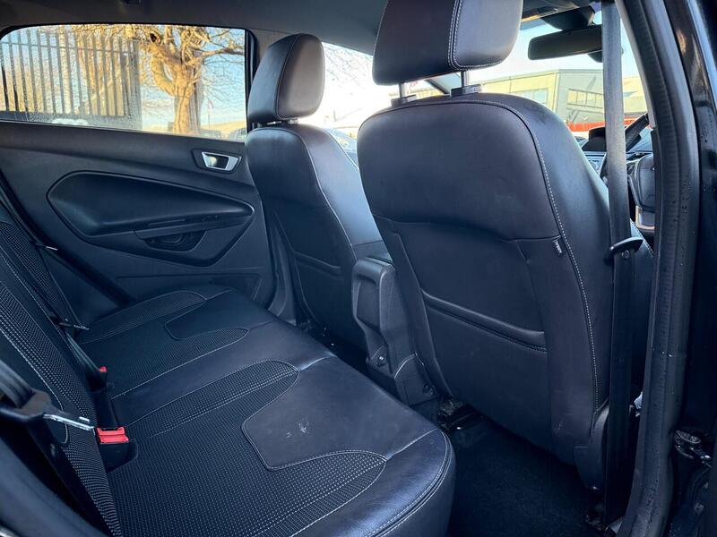 Used Ford Fiesta 2015 for sale - 76778068: Photo 41