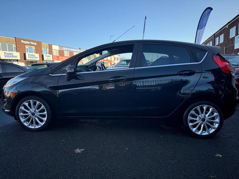 Used Ford Fiesta 2015 for sale - 76778068: Photo 6