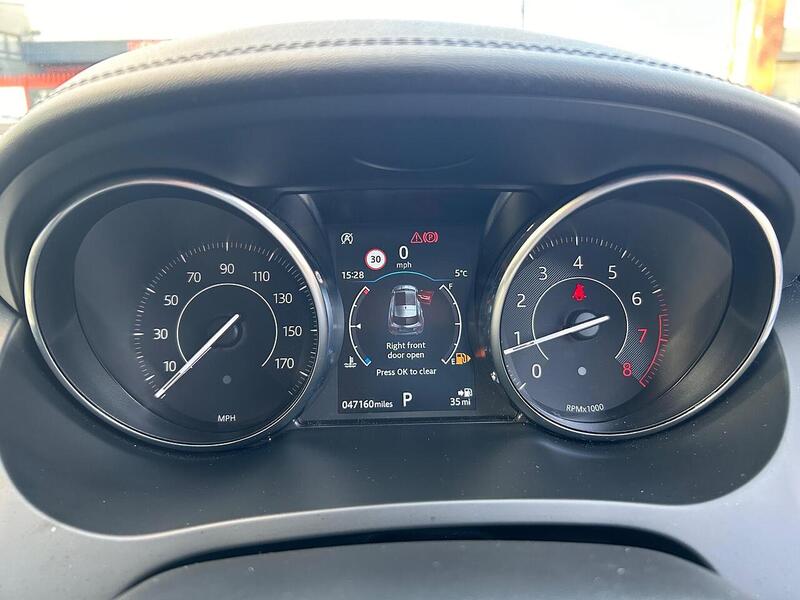 Used Jaguar E-Pace 2018 for sale - 76628612: Photo 33