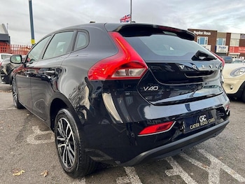 Used Volvo V40 2019 for sale - 79434187: Photo