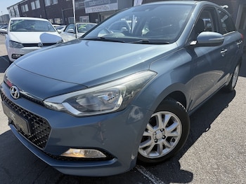 Used Hyundai i20 2016 for sale - 79490423: Photo