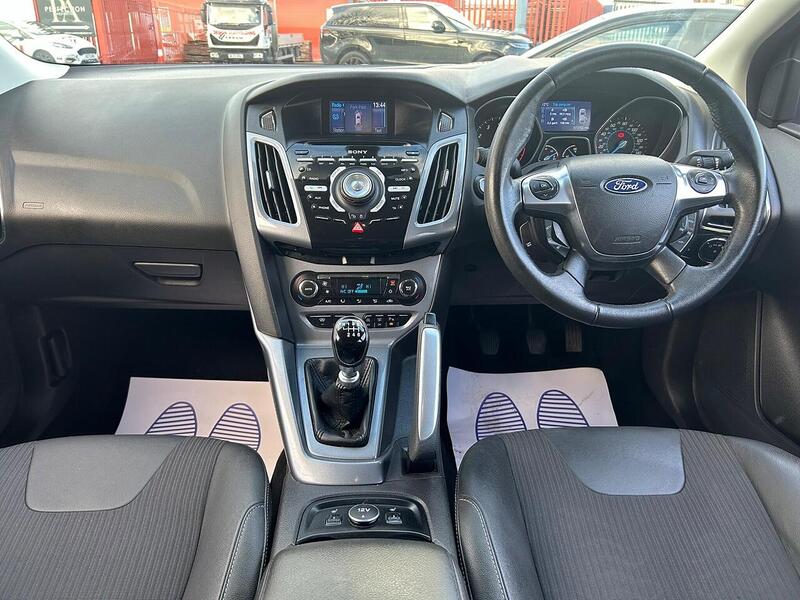 Used Ford Focus 2011 for sale - 77007772: Photo 15