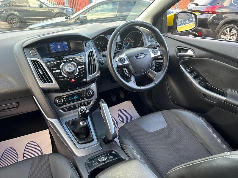 Used Ford Focus 2011 for sale - 77007772: Photo 16