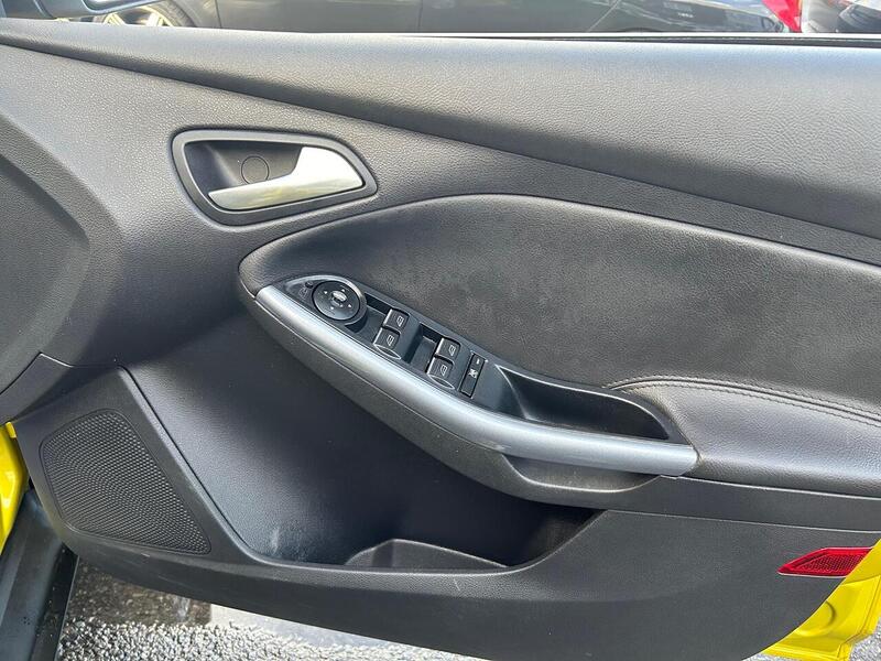 Used Ford Focus 2011 for sale - 77007772: Photo 25