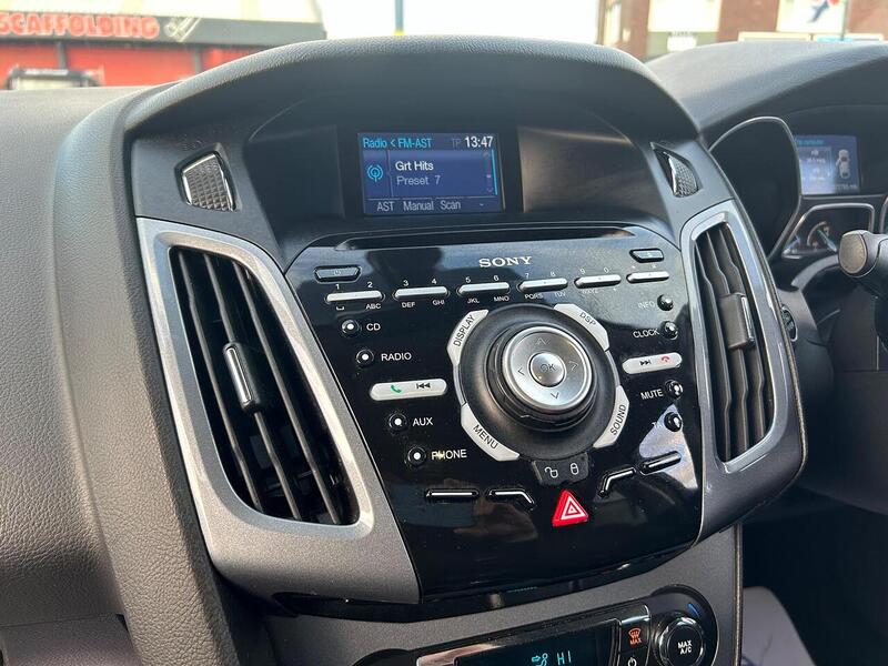 Used Ford Focus 2011 for sale - 77007772: Photo 27