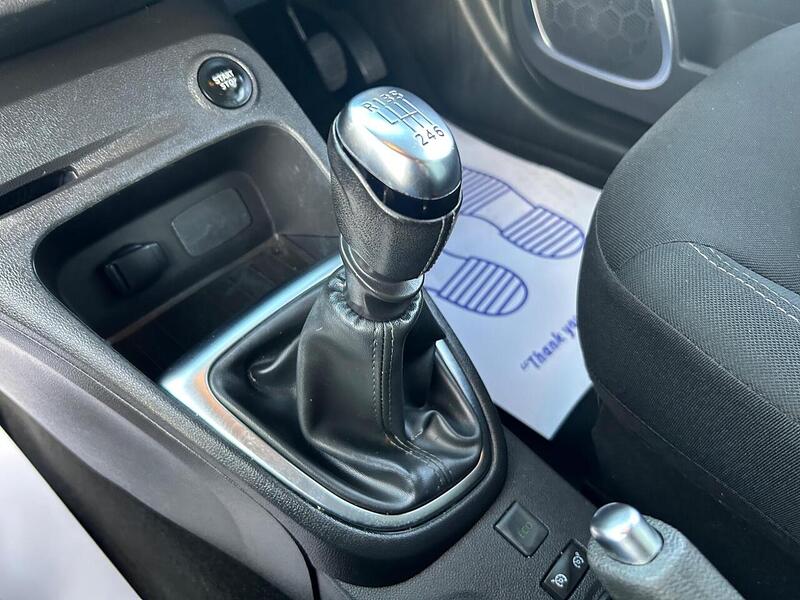 Used Renault Captur 2019 for sale - 76919775: Photo 21