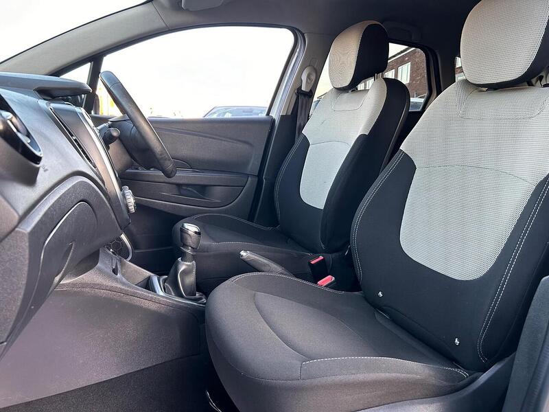 Used Renault Captur 2019 for sale - 76919775: Photo 37