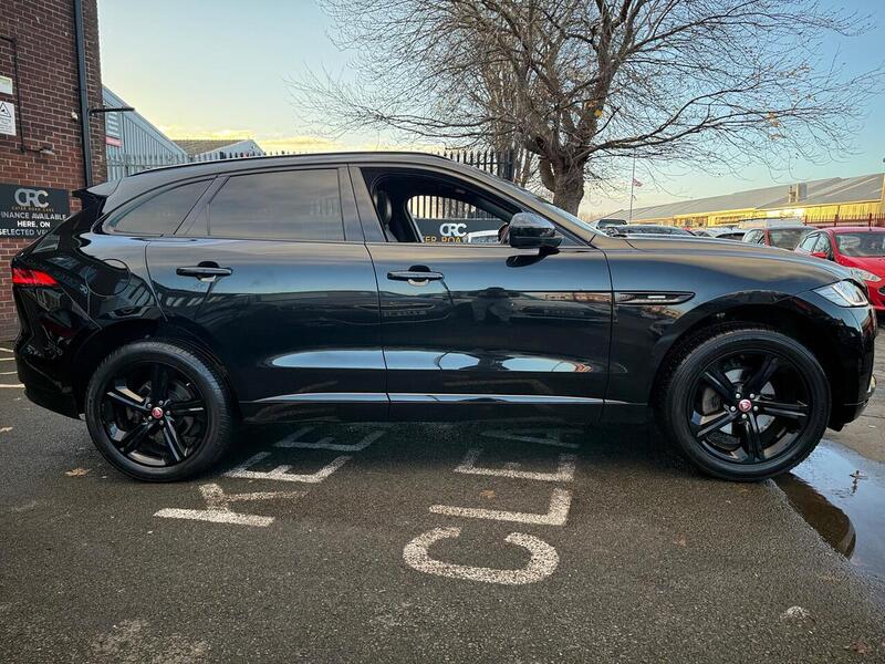 Used Jaguar F-Pace 2018 for sale - 76821264: Photo 14
