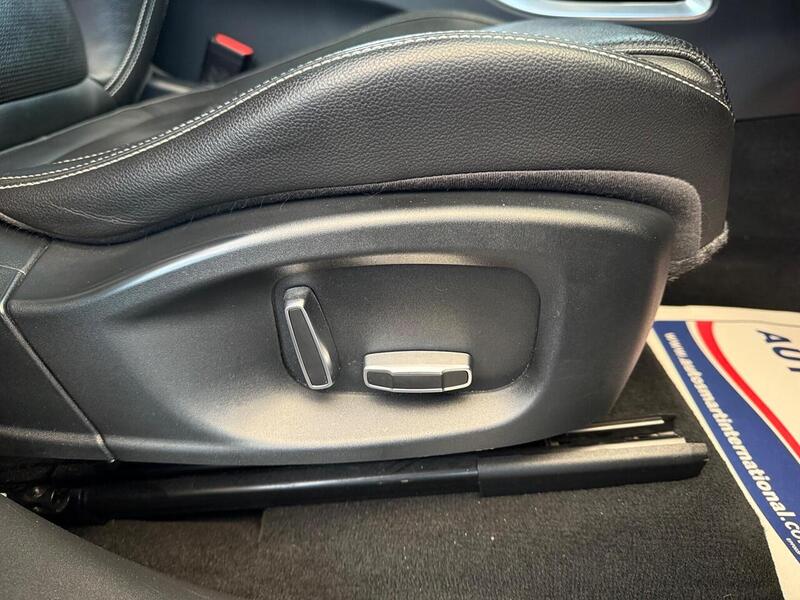 Used Jaguar F-Pace 2018 for sale - 76821264: Photo 19