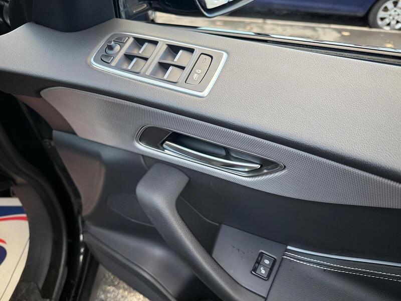 Used Jaguar F-Pace 2018 for sale - 76821264: Photo 20