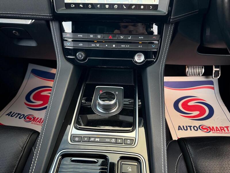 Used Jaguar F-Pace 2018 for sale - 76821264: Photo 33