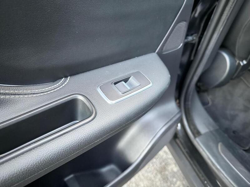 Used Jaguar F-Pace 2018 for sale - 76821264: Photo 40