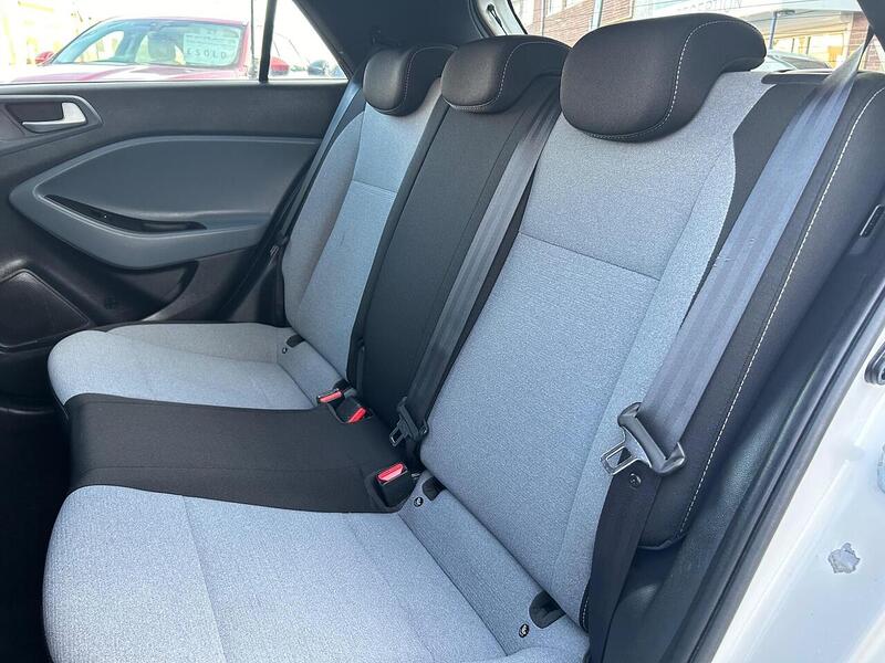 Used Hyundai i20 2016 for sale - 77118189: Photo 23