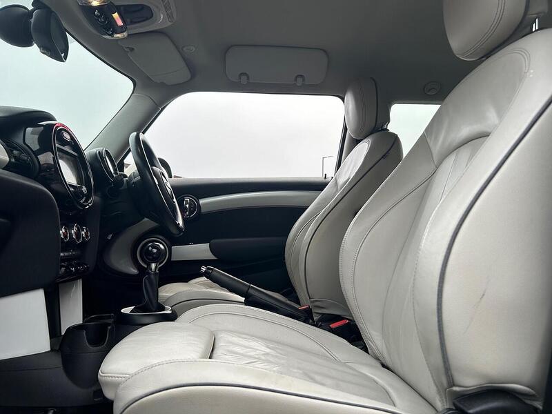 Used MINI Hatch 2015 for sale - 76578141: Photo 29