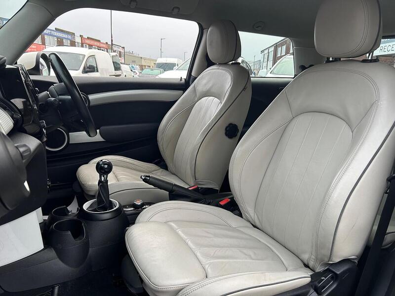 Used MINI Hatch 2015 for sale - 76578141: Photo 30