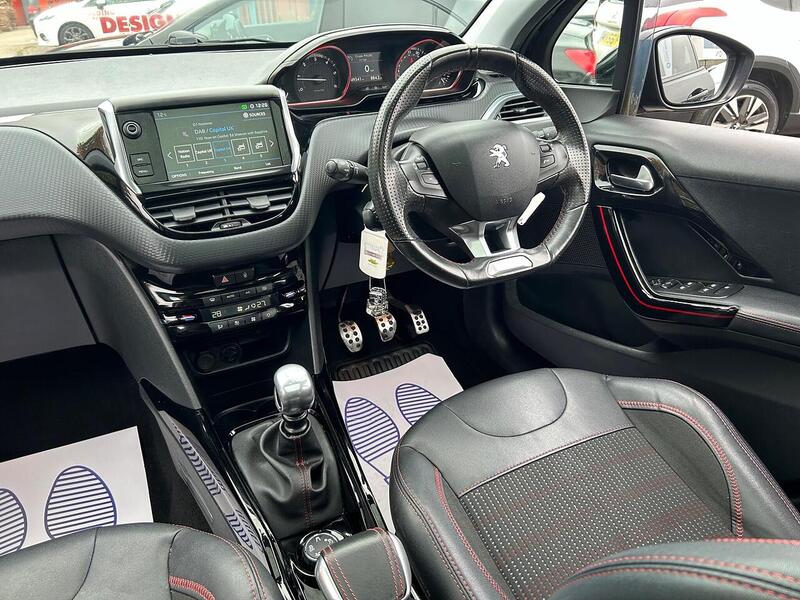 Used Peugeot 2008 2017 for sale - 76263812: Photo 25