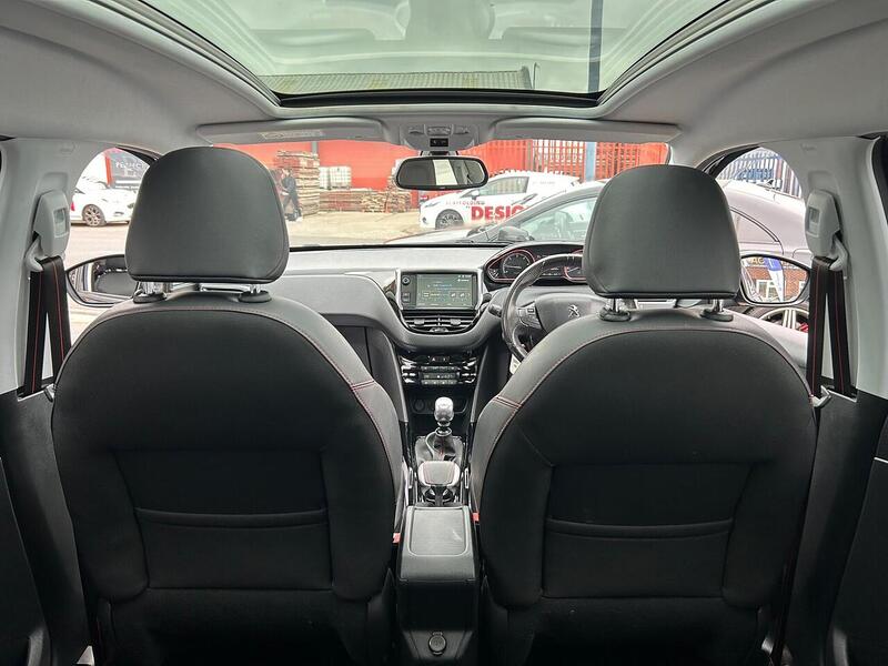 Used Peugeot 2008 2017 for sale - 76263812: Photo 29