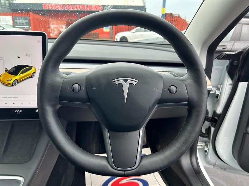 Used Tesla Model 3 2021 for sale - 76946808: Photo 28