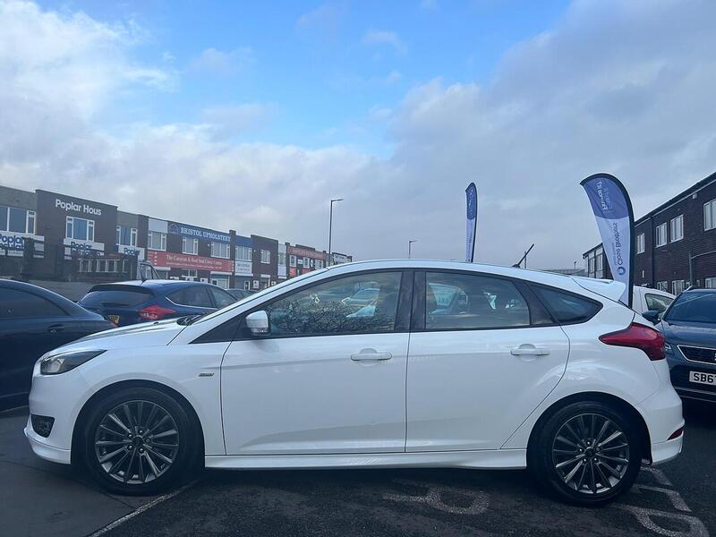 Used Ford Focus 2017 for sale - 77622058: Photo 10