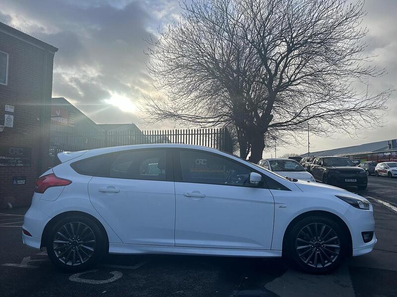 Used Ford Focus 2017 for sale - 77622058: Photo 13
