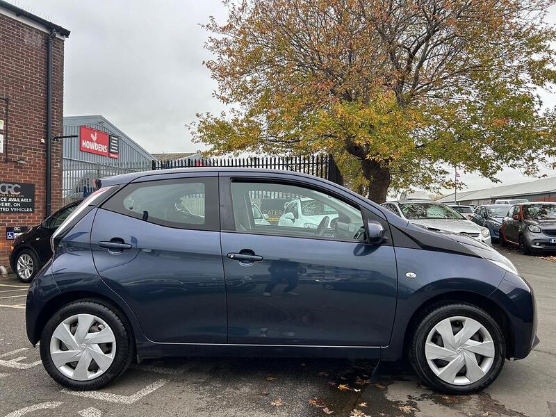 Used Toyota AYGO 2014 for sale - 76464451: Photo 12