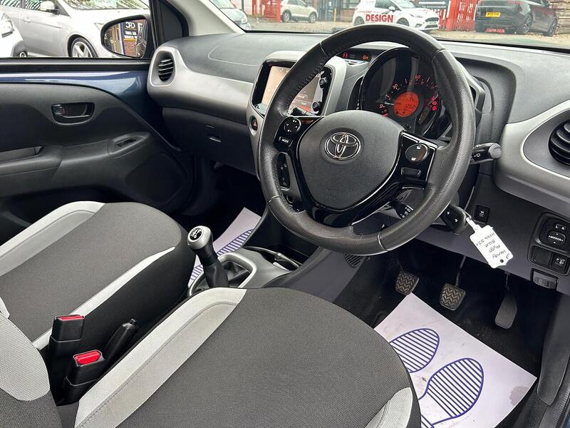 Used Toyota AYGO 2014 for sale - 76464451: Photo 15