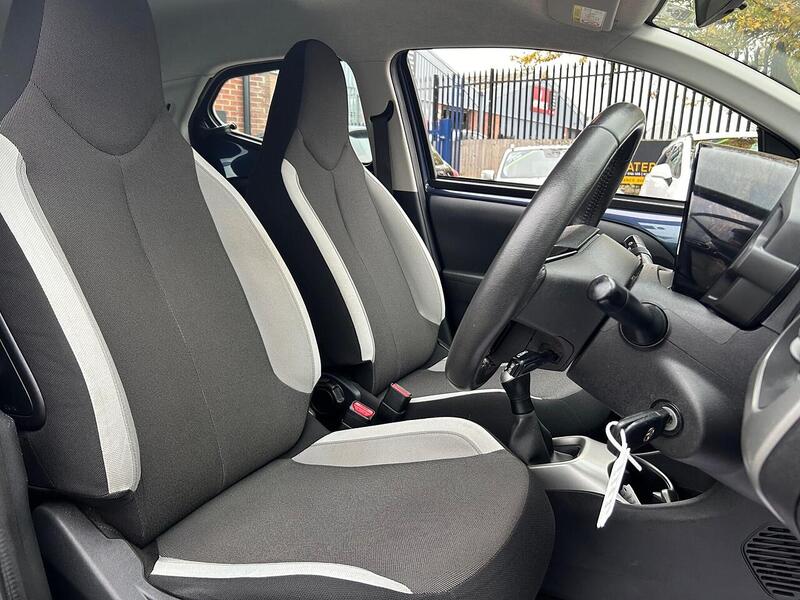 Used Toyota AYGO 2014 for sale - 76464451: Photo 16