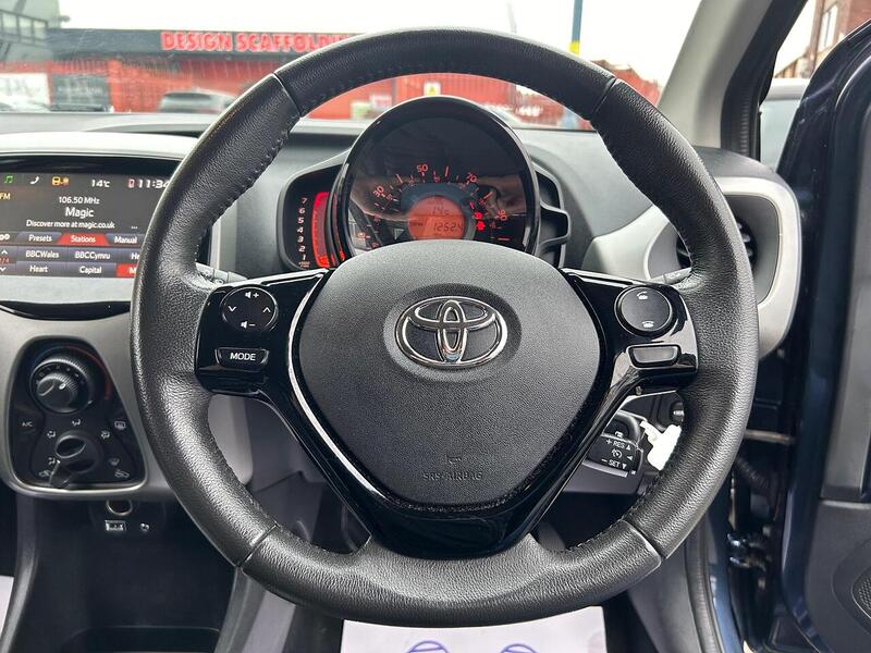 Used Toyota AYGO 2014 for sale - 76464451: Photo 17