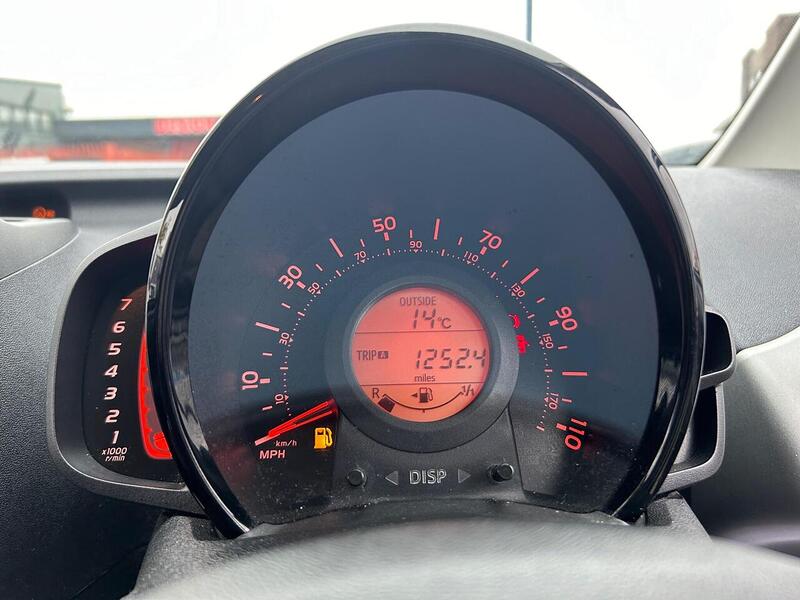 Used Toyota AYGO 2014 for sale - 76464451: Photo 18