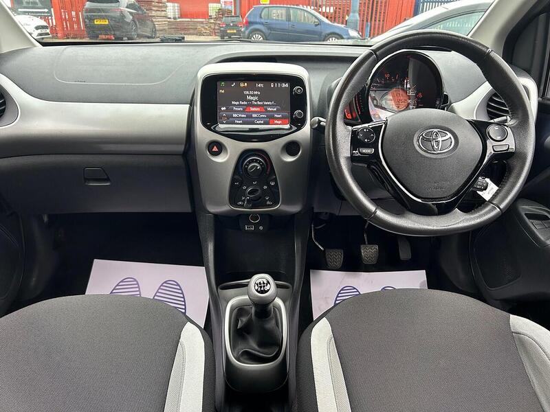Used Toyota AYGO 2014 for sale - 76464451: Photo 21
