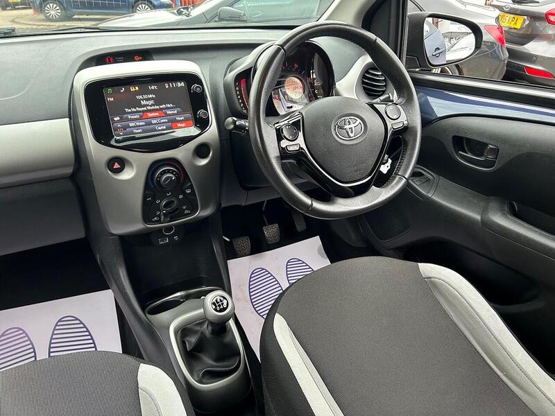 Used Toyota AYGO 2014 for sale - 76464451: Photo 22