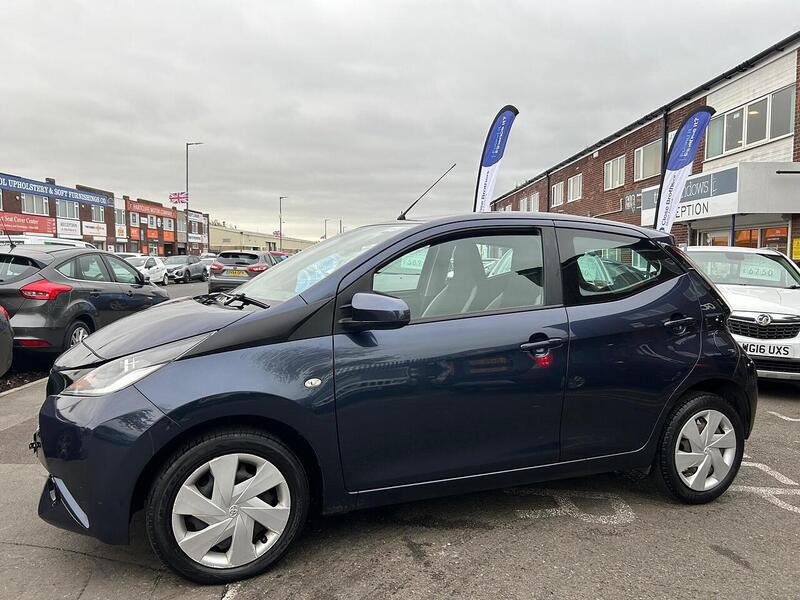 Used Toyota AYGO 2014 for sale - 76464451: Photo 5