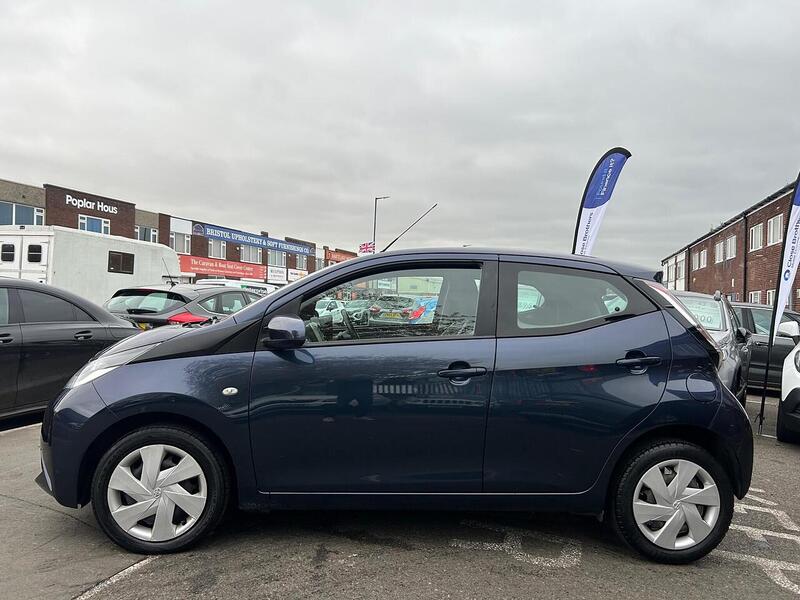 Used Toyota AYGO 2014 for sale - 76464451: Photo 6