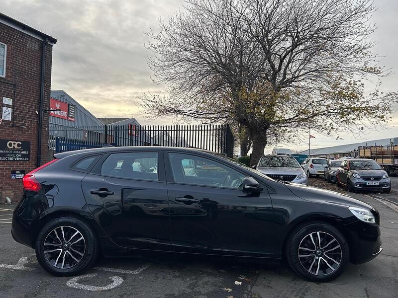 Used Volvo V40 2019 for sale - 77735181: Photo 13