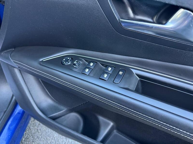 Used Peugeot 3008 2018 for sale - 77223007: Photo 18