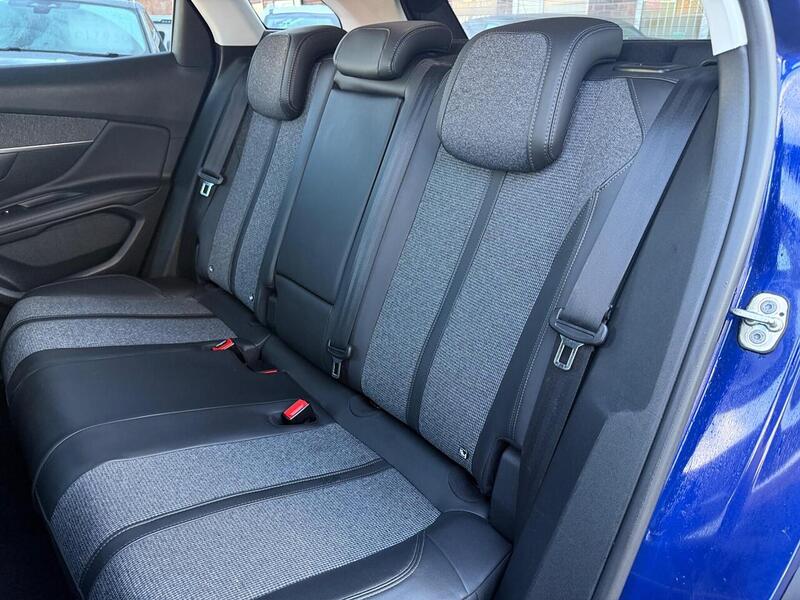 Used Peugeot 3008 2018 for sale - 77223007: Photo 30