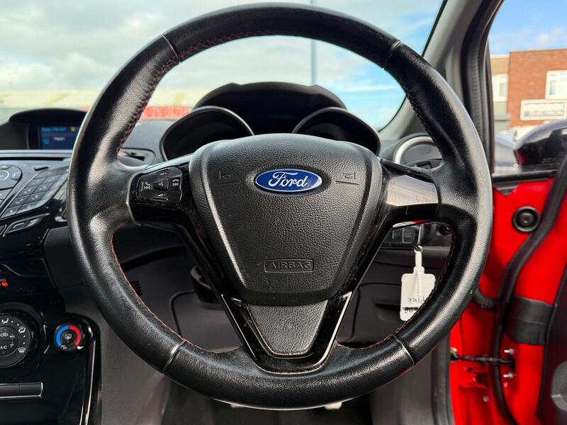 Used Ford Fiesta 2016 for sale - 76352991: Photo 24