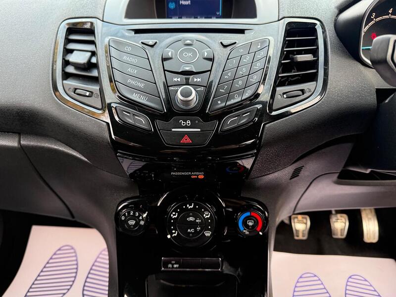 Used Ford Fiesta 2016 for sale - 76352991: Photo 27