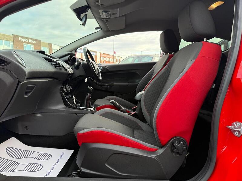 Used Ford Fiesta 2016 for sale - 76352991: Photo 30