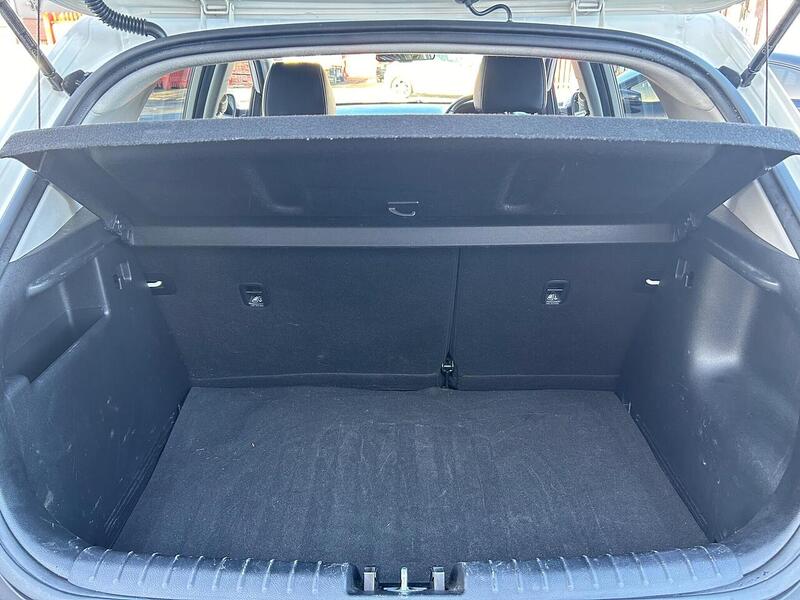 Used Kia Stonic 2019 for sale - 76736427: Photo 31