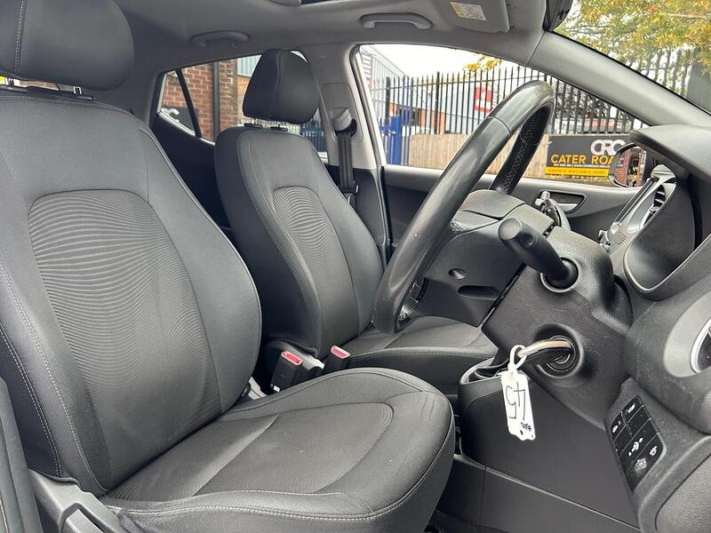 Used Hyundai i10 2017 for sale - 76417974: Photo 17