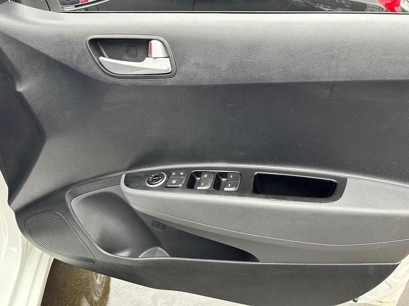 Used Hyundai i10 2017 for sale - 76417974: Photo 21