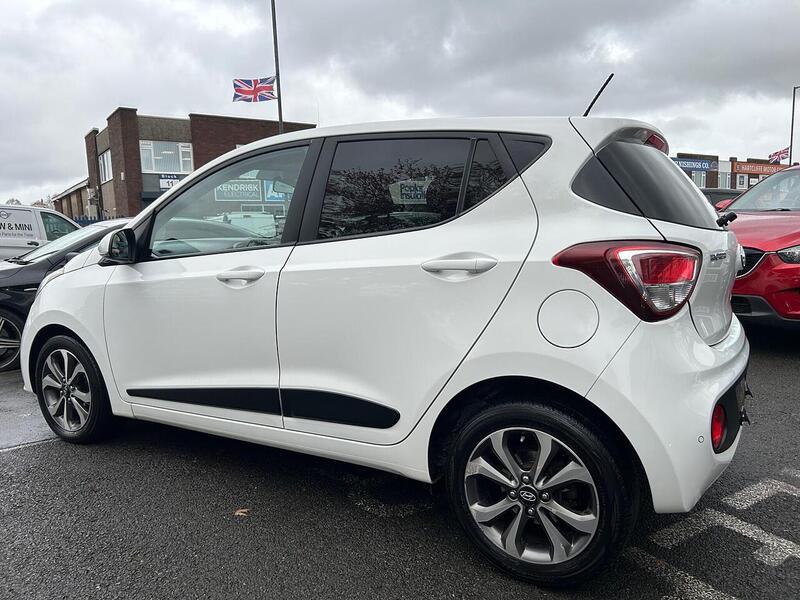 Used Hyundai i10 2017 for sale - 76417974: Photo 7