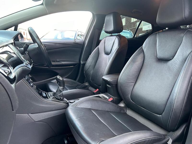 Used Vauxhall Astra 2018 for sale - 77003324: Photo 32