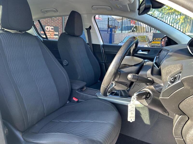 Used Peugeot 308 2015 for sale - 76430473: Photo 16