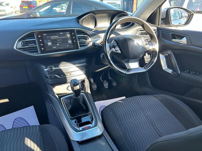 Used Peugeot 308 2015 for sale - 76430473: Photo 23